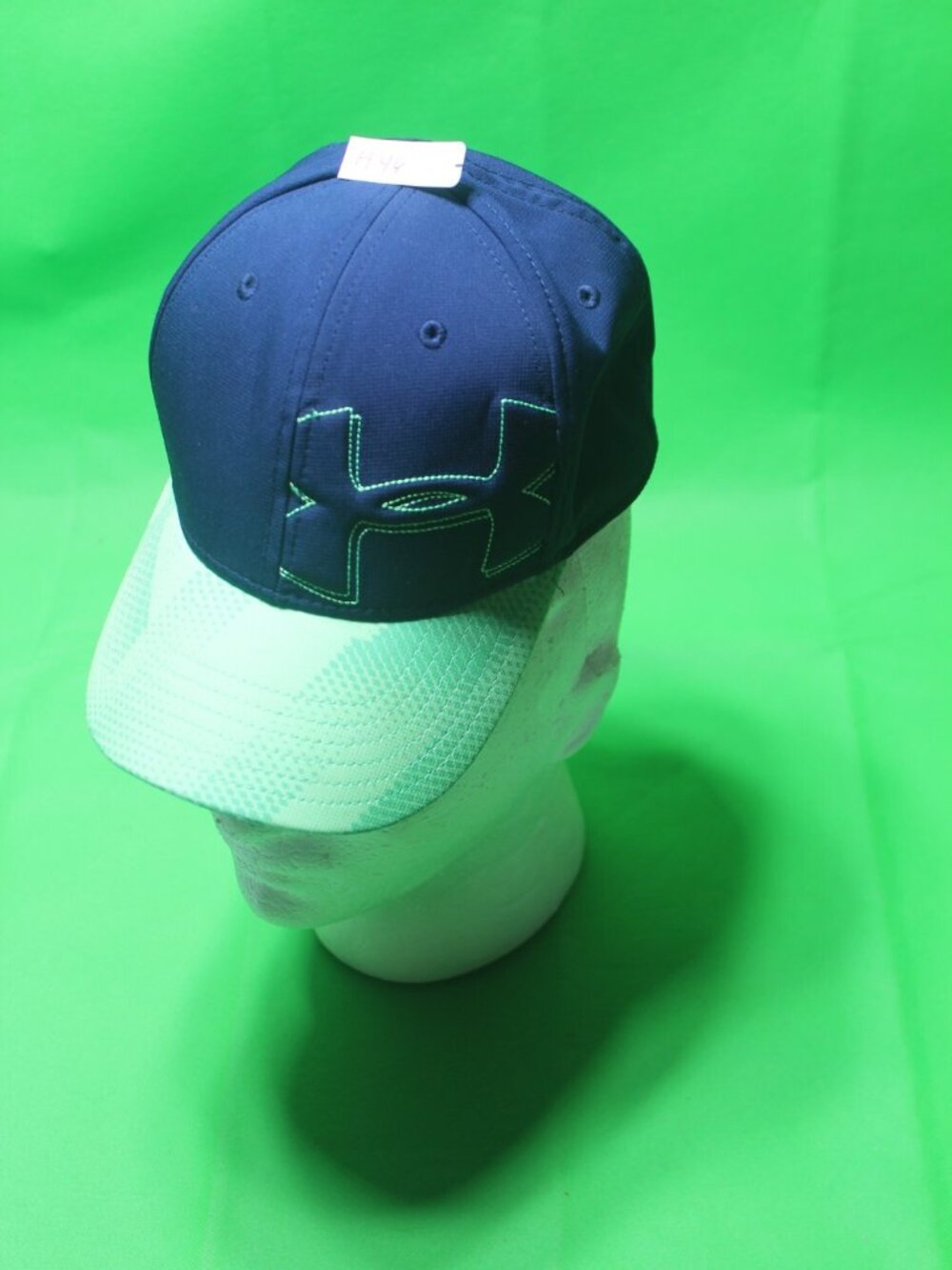 Under Armour fitted youth hat XS/SM